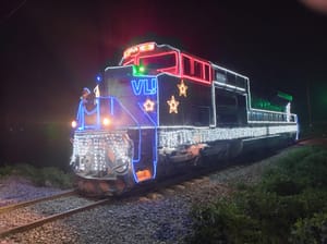 Trem iluminado da VLI traz Papai Noel a Ribeirão Preto em 12 de dezembro
