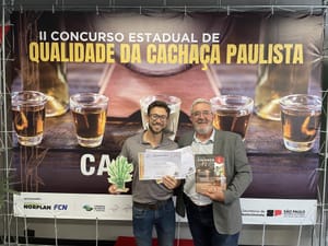 Governo estadual lança Rotas da Cachaça com 65 municípios e linhas de crédito para alambiques