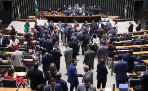 Câmara aprova regras que regulamentam IBS e ITCMD; texto segue para sanção