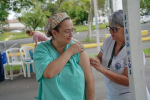 Botucatu inicia vacinação-piloto com dose única contra dengue desenvolvida pelo Butantan