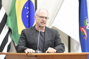 Ex-assessor protocola pedido de cassação contra vereador de Ribeirão Preto por suposta ofensa a moradores