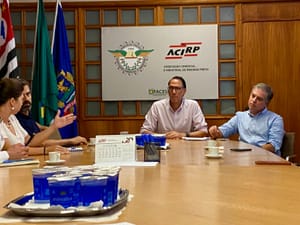 Vereador reúne entidades para cobrar avanços na internacionalização e investimentos do Leite Lopes