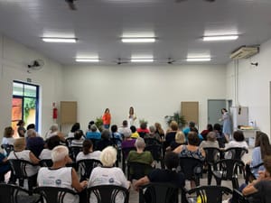 Centro de Convivência do Idoso realiza roda sobre fibromialgia e alimentação no Fevereiro Roxo