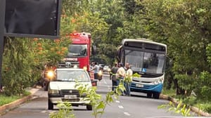 Jovem de 22 anos morre após colisão entre bicicleta e ônibus em Sertãozinho