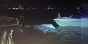 Seis morrem após lancha colidir com píer sem sinalização entre Rifaina (SP) e Sacramento (MG)