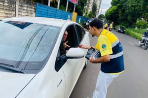 Blitz educativa na Avenida Caramuru orienta 225 motoristas sobre riscos da alta velocidade