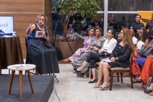 Shopping em Ribeirão Preto promove exposição, música e debate no mês do Dia da Mulher