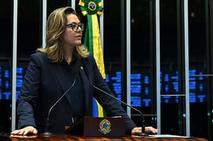 Senado aprova na CCJ inclusão da violência digital na Lei Maria da Penha; medida avança para votação no plenário