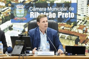 MP pede nova eleição na Câmara de Ribeirão Preto após questionar terceira reeleição de presidente