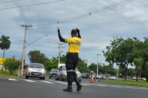 Trechos do Centro de Ribeirão Preto terão interdições nesta quarta para poda e instalação de gás