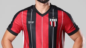 Botafogo apresenta novo segundo uniforme inspirado na temporada de 1956