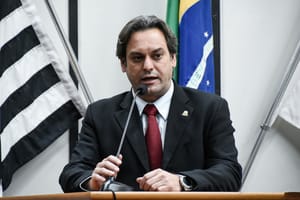 Câmara de Ribeirão Preto arquiva representação contra vereador por suposta multa em rodovia