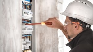 Sertãozinho abre inscrições para cursos gratuitos de eletricidade com início em 22 de abril