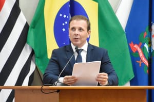 Vereador de Ribeirão Preto propõe autorização dos pais para atividades sobre gênero nas escolas municipais