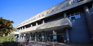 HC de Ribeirão Preto abre inscrições para três vagas de médico com prazo até 17 de abril