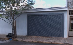 Idosos são retirados de abrigo clandestino em Ribeirão Preto após denúncia; Justiça determinou interdição