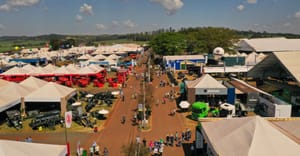 Organização altera acessos e anuncia rotas para ônibus e pedestres na Agrishow em Ribeirão Preto