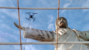 Cristo Salvador de Sertãozinho passa por limpeza com drones; parque fica fechado até dia 19