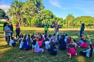EMEI do Jardim Procópio leva alunos à Praça Tom Jobim em projeto sobre meio ambiente