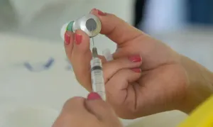 SUS passa a oferecer em junho vacina pneumocócica 20-valente; municípios recebem quando tiverem doses
