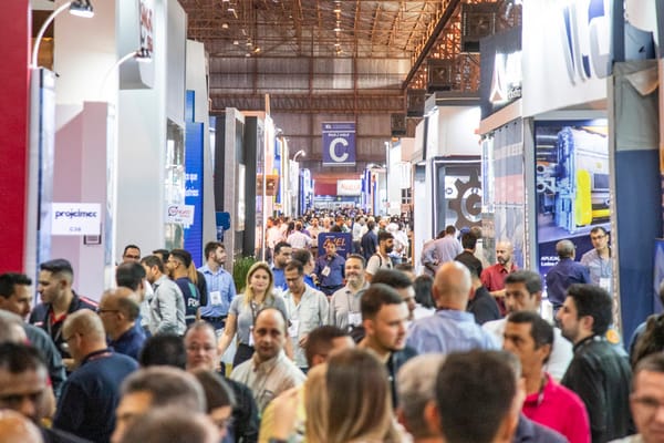 Feira Fenasucro & Agrocana 2025 promete gerar até 18 mil empregos e movimentar R$ 10,7 bilhões em Sertãozinho