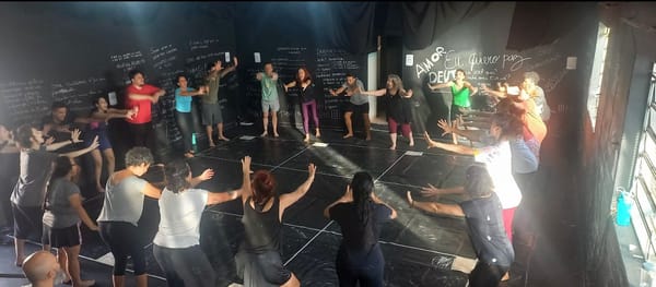 Oficina em Ribeirão Preto traz técnica Rasaboxes para treinar corpo, voz e emoções