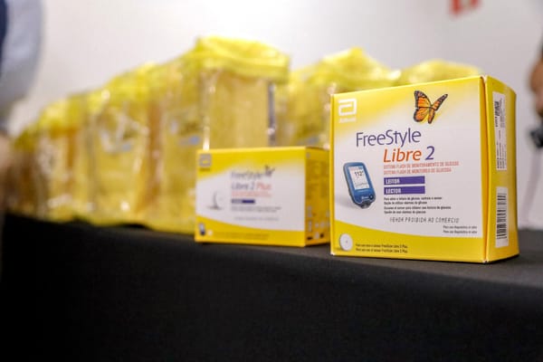 Ribeirão Preto inicia entrega de sensores de glicose para crianças com diabetes tipo 1